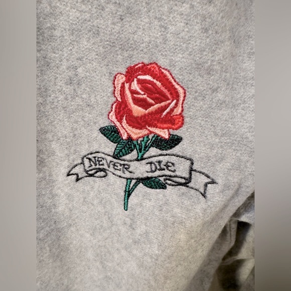 NEW Sandro 100% Wool Sweater with Embroidered Rose - Picture 5 of 7